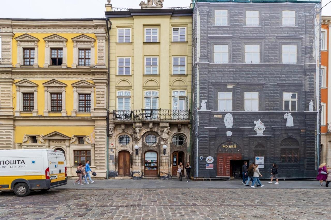 In Town Hostel Lviv Eksteriør billede
